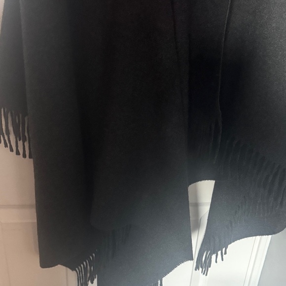 Chic Charcoal Women's Poncho - Picture 4 of 6